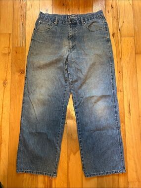 Mecca Relaxed Jeans in Blue Denim